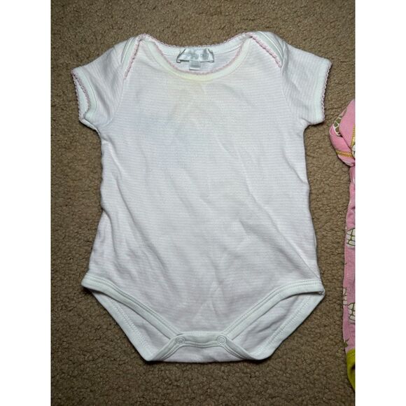 Lot of 2 Onesies, 0-3 month, Magnolia Baby & KicKee Pants, Bamboo & Pima Cotton - Picture 3 of 9